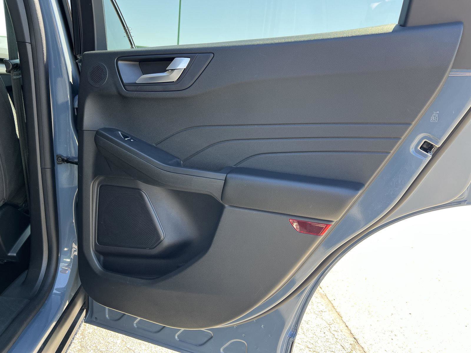 Used 2023 Ford Escape Active w/ Tech Pack #2 AWD/4WD image 19