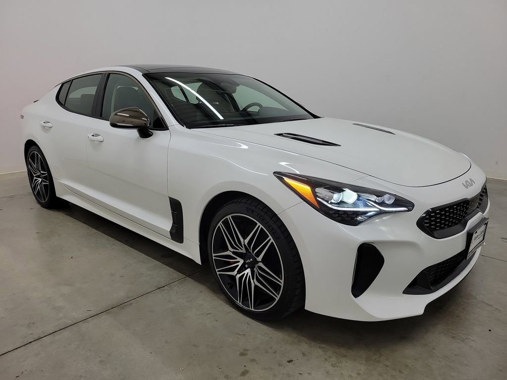 Used 2022 Kia Stinger GT2 image 4