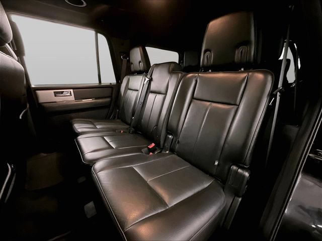 Used 2016 Ford Expedition XLT w/ Equipment Group 202A AWD/4WD image 26