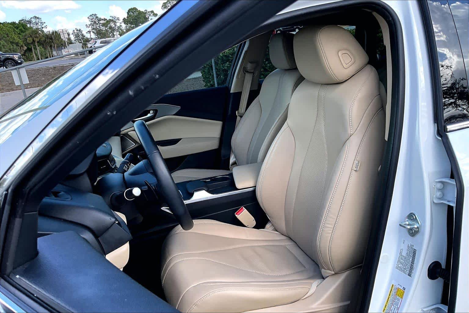 Certified 2022 Acura TLX w/ Technology Package image 9