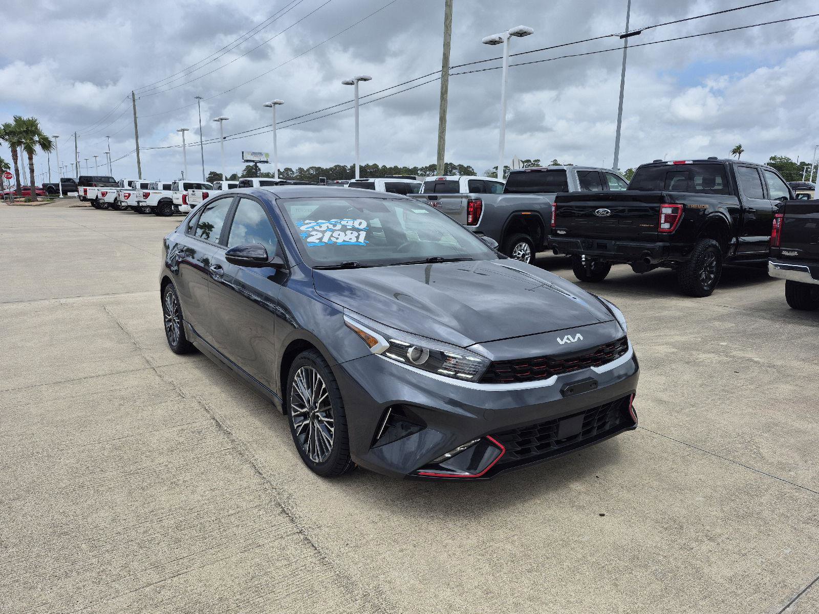 Used 2024 Kia Forte GT-Line image 13