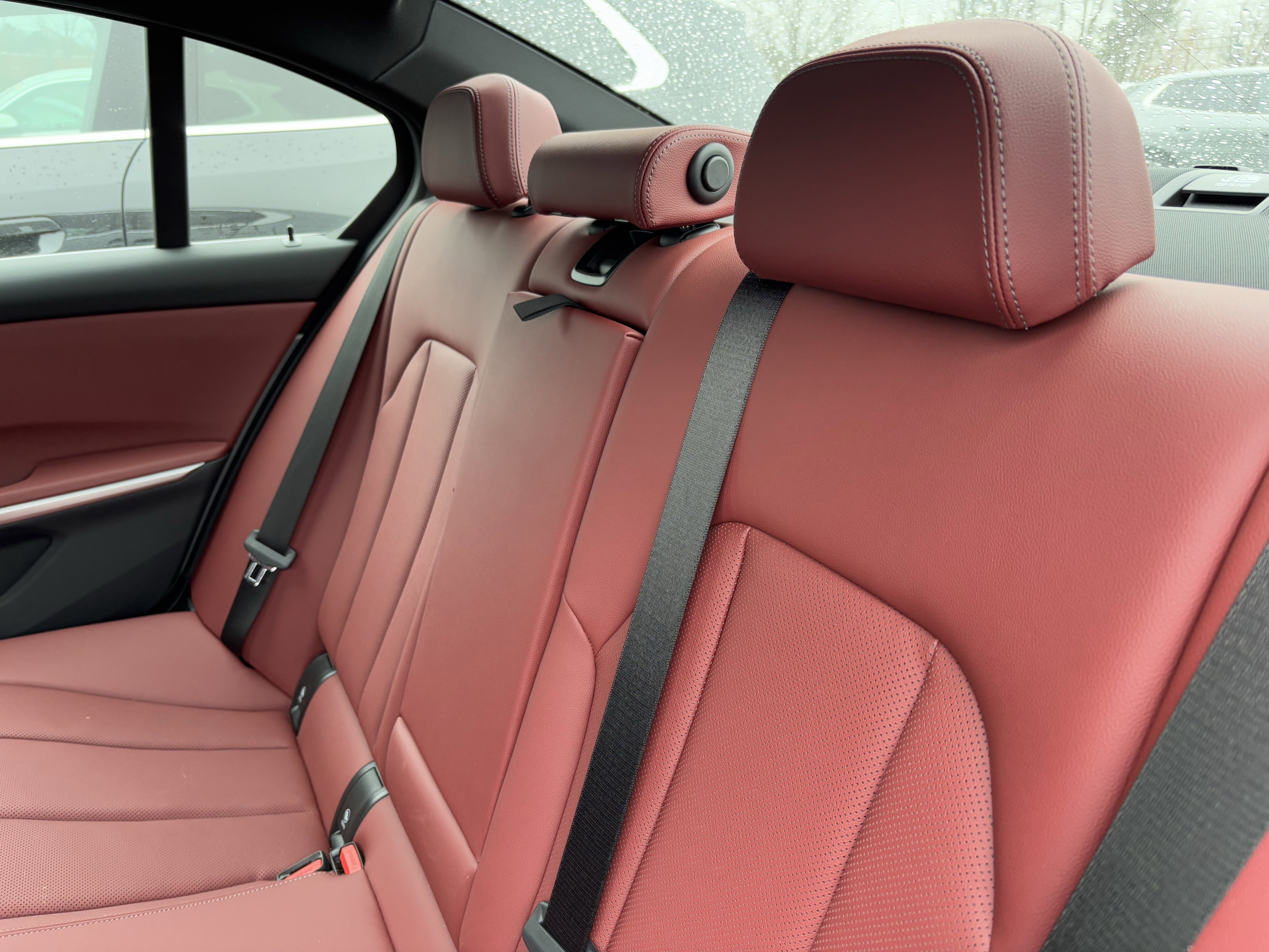 Certified 2025 BMW 330i xDrive Sedan w/ Premium Package image 33