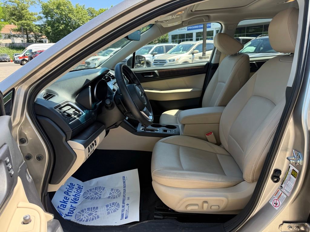 Used 2019 Subaru Outback 3.6R Limited AWD/4WD image 22