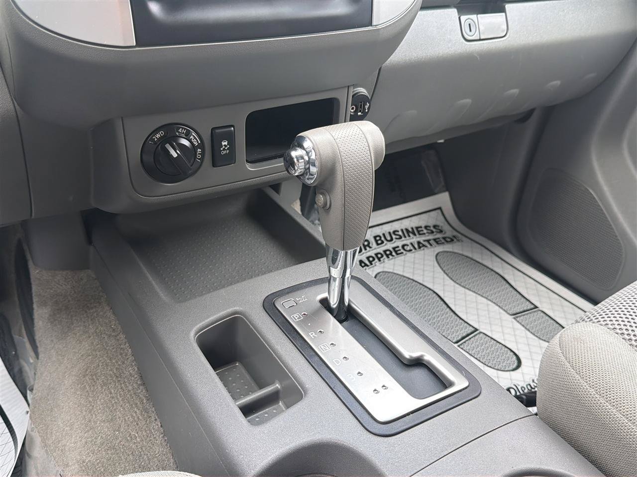 Used 2018 Nissan Frontier SV AWD/4WD image 18