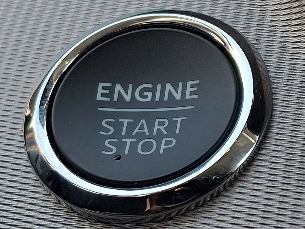 Used 2025 Ford Explorer Active image 24