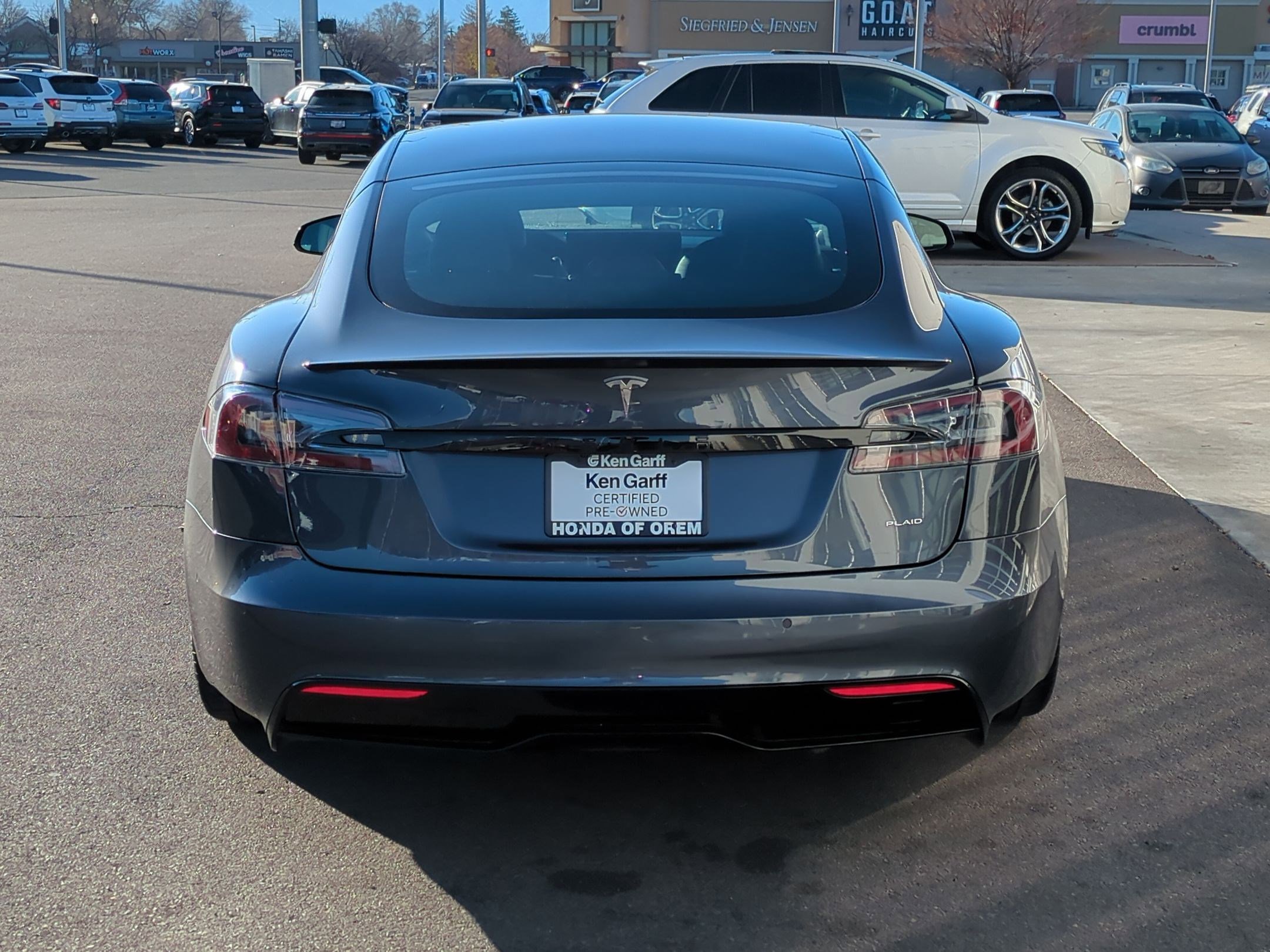 Used 2021 Tesla Model S Plaid image 7
