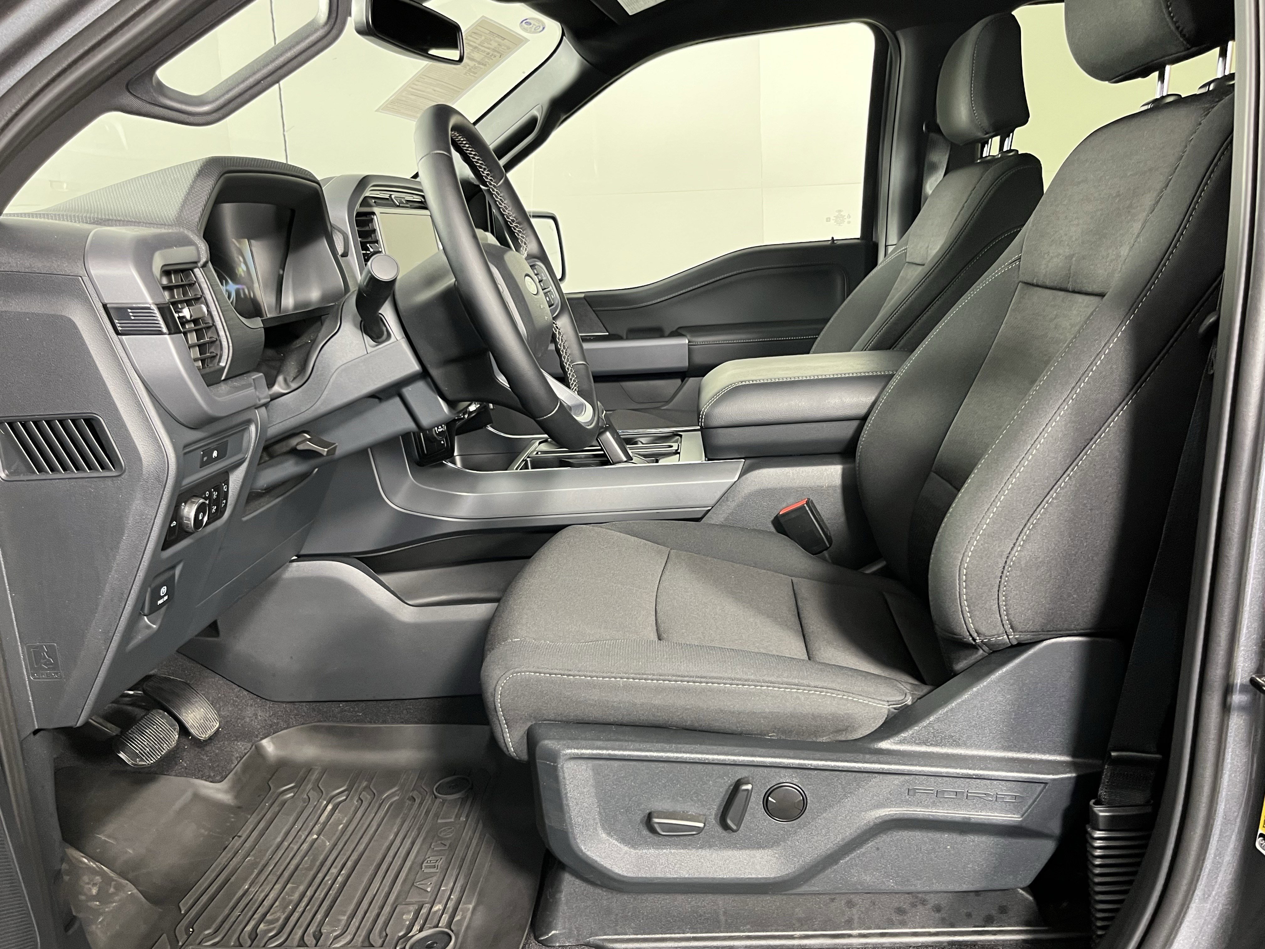 Used 2025 Ford F150 XLT w/ Equipment Group 302A MID AWD/4WD image 8