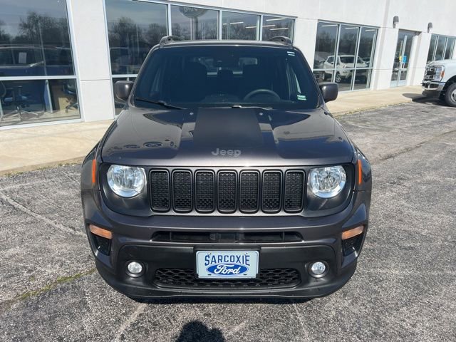 Used 2021 Jeep Renegade Latitude w/ Sun & Sound Group FWD image 2