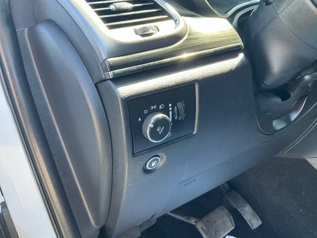 Used 2019 Jeep Grand Cherokee Limited X AWD/4WD image 23