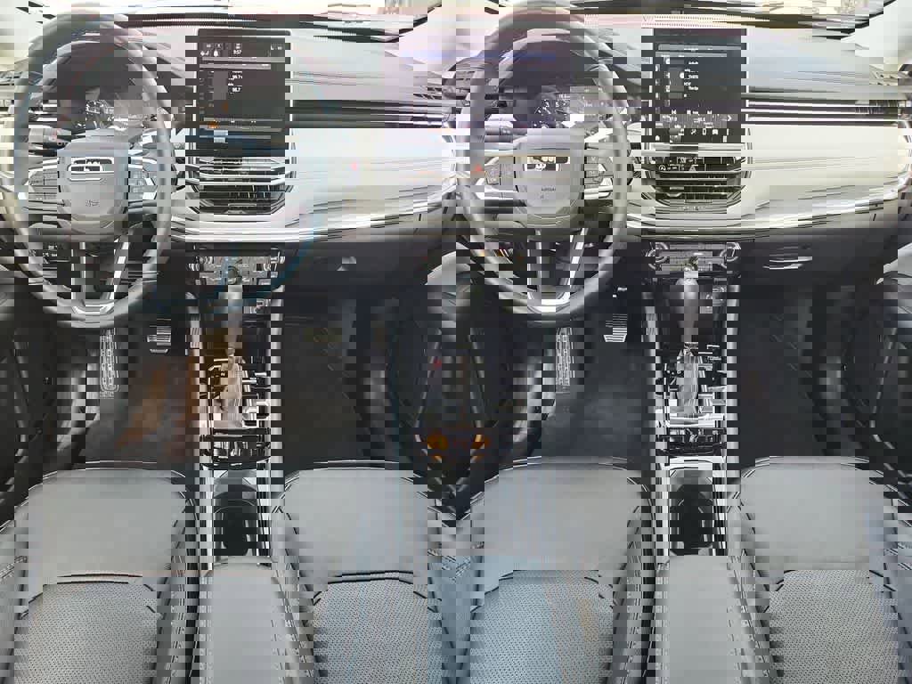 Used 2022 Jeep Compass Limited image 16