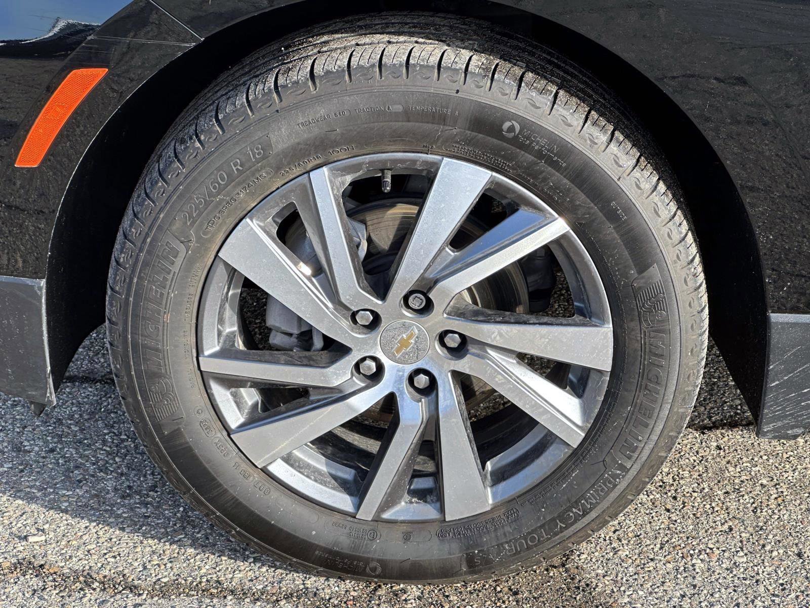 Used 2024 Chevrolet Equinox LT w/ LPO, Floor Liner Package image 8