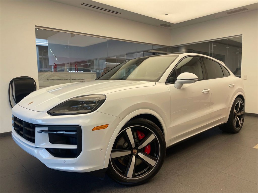 Used 2026 Porsche Cayenne S image 1