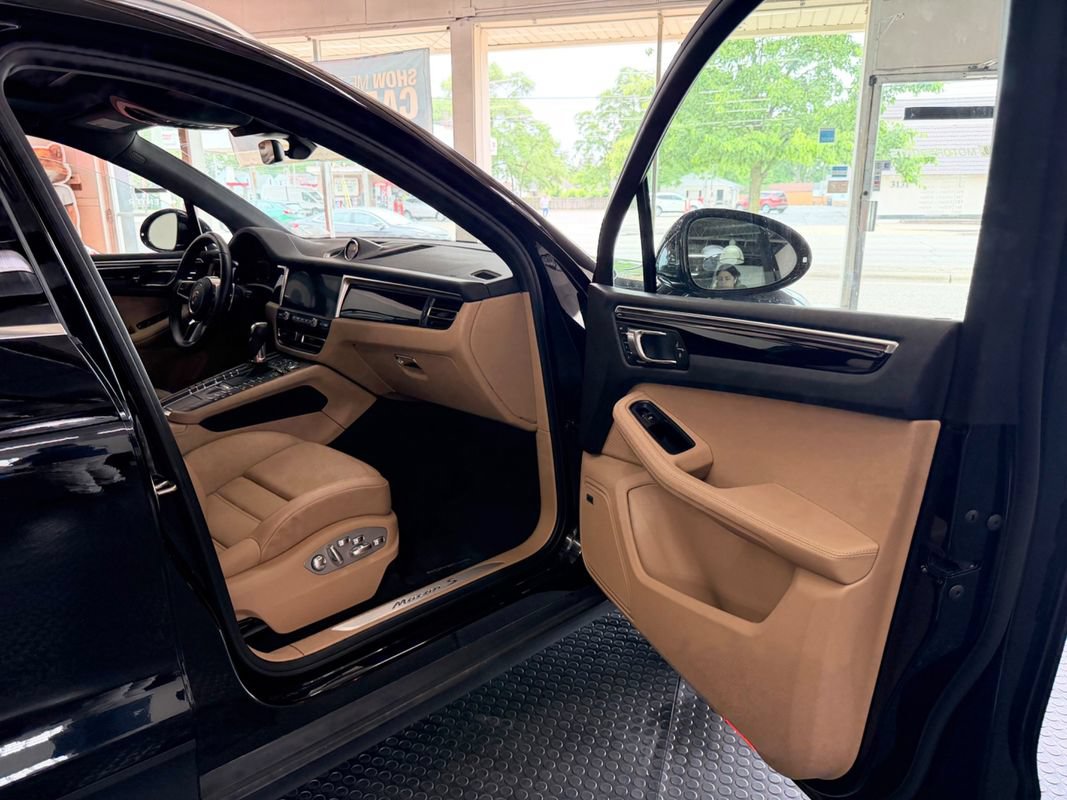 Used 2019 Porsche Macan S AWD/4WD image 35