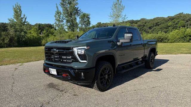 New 2026 Chevrolet Silverado 3500 LT w/ Trail Boss Package