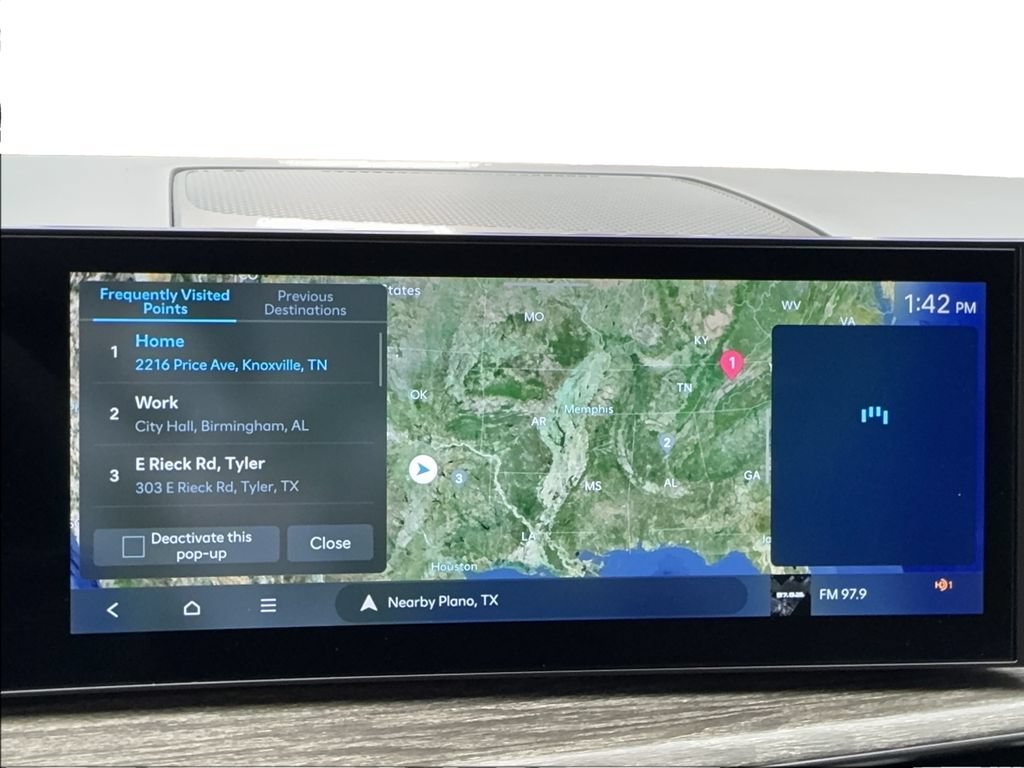 Used 2025 Hyundai Santa Fe Limited FWD image 52