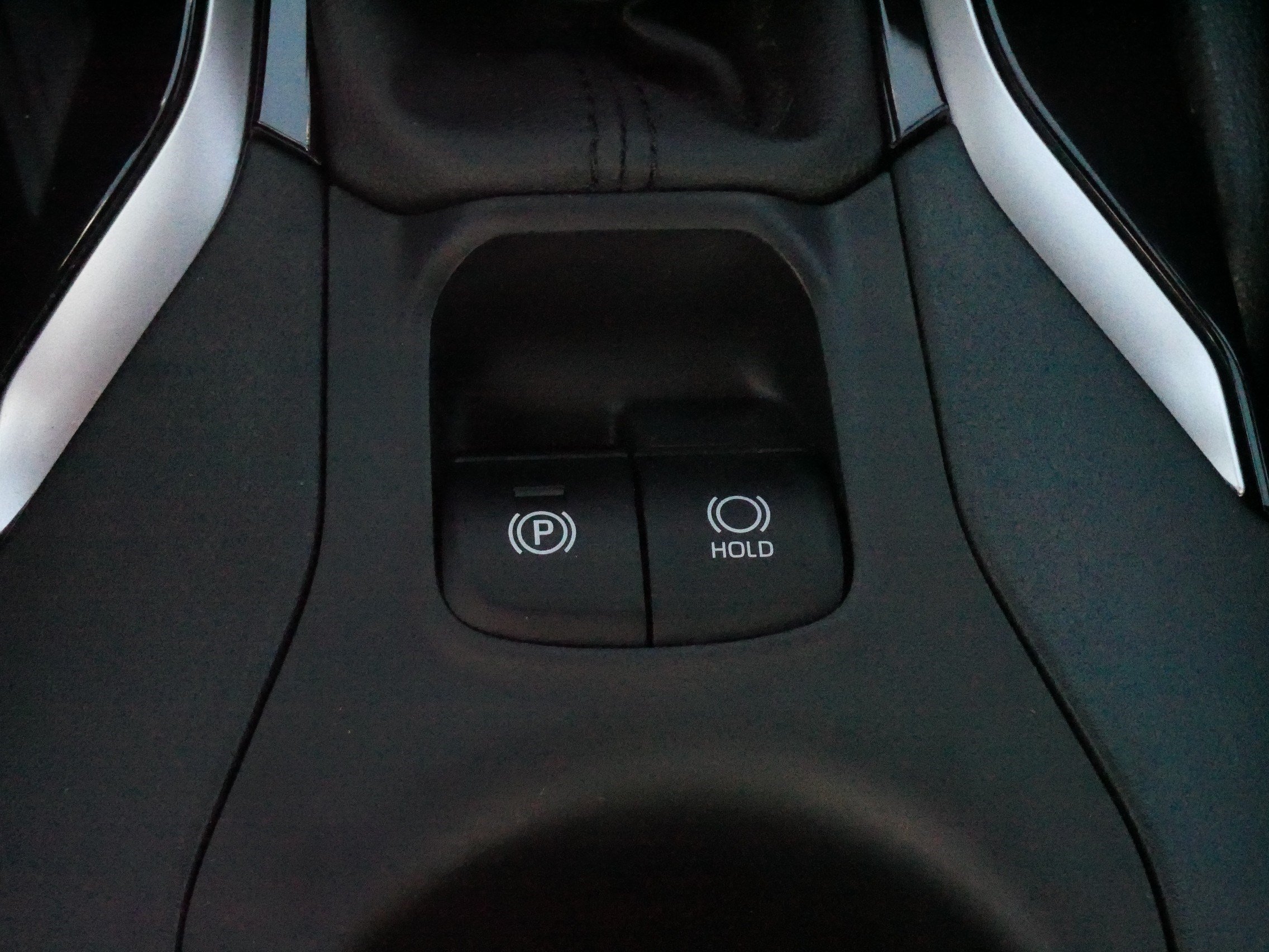 Certified 2024 Toyota Corolla Cross AWD Hybrid image 28