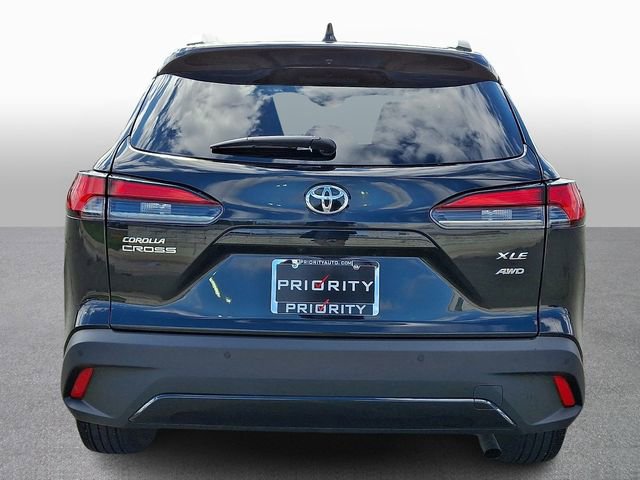 Used 2024 Toyota Corolla Cross XLE w/ Convenience Package image 5