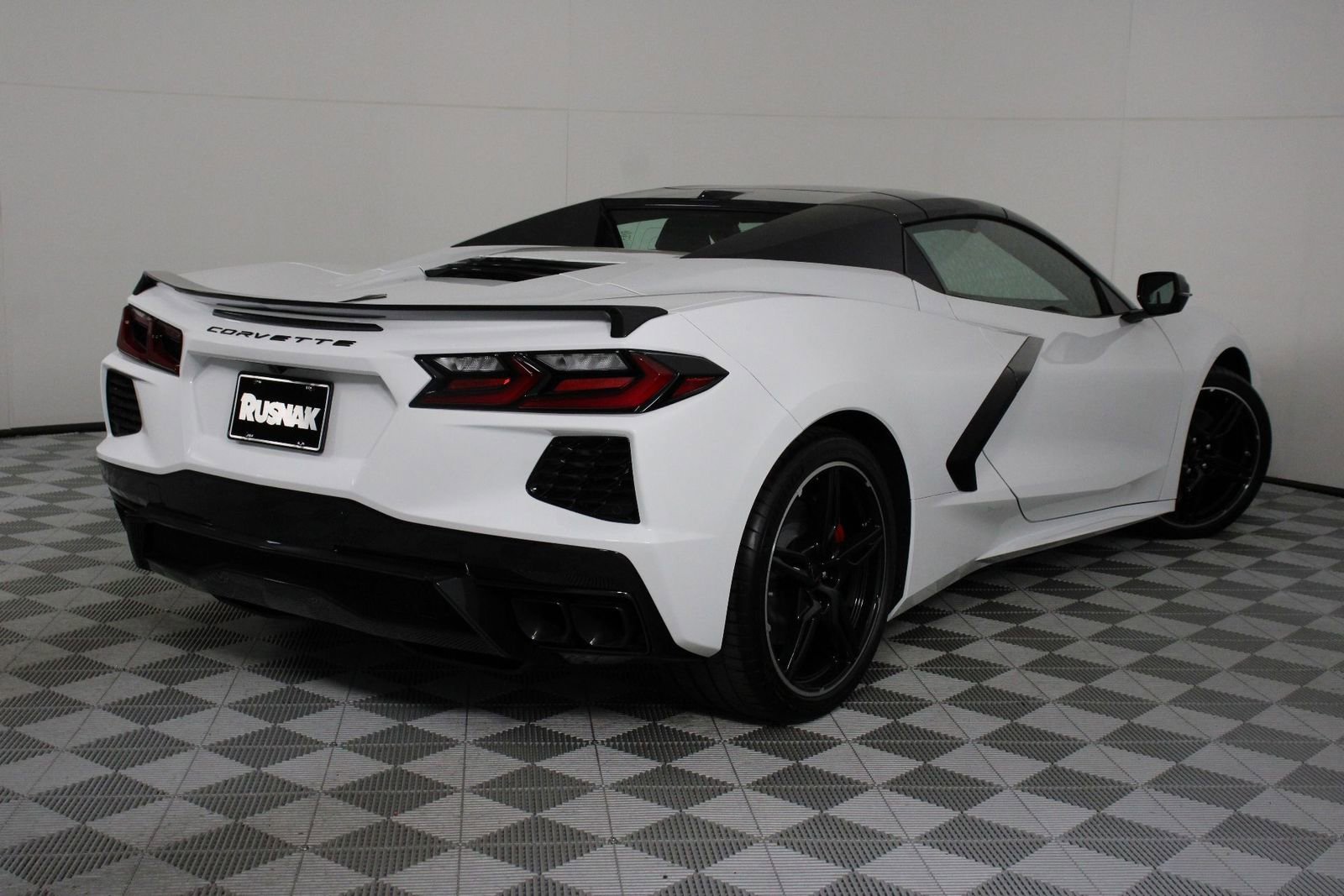 Used 2025 Chevrolet Corvette Stingray Preferred Conv w/ 2LT image 4