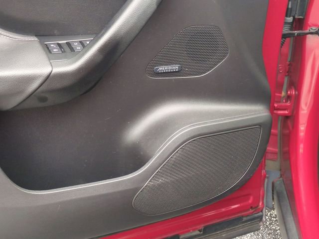 Used 2017 Jaguar F-PACE S image 12