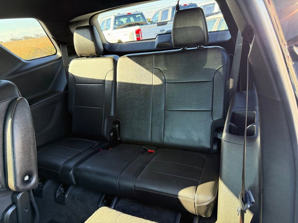 Used 2022 Chevrolet Traverse LT image 16
