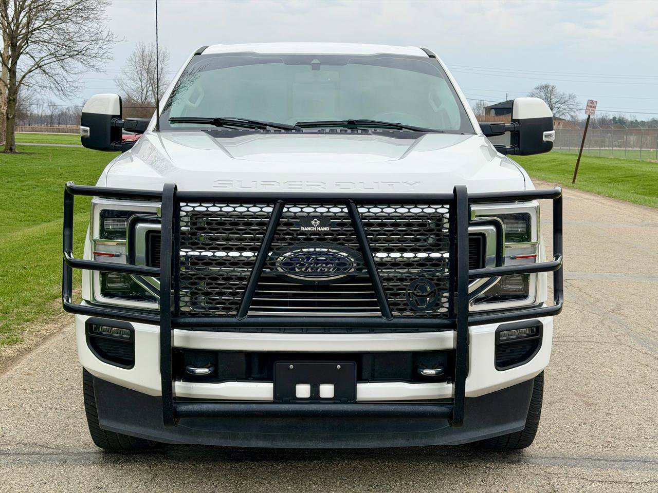 Used 2022 Ford F350 Limited image 9