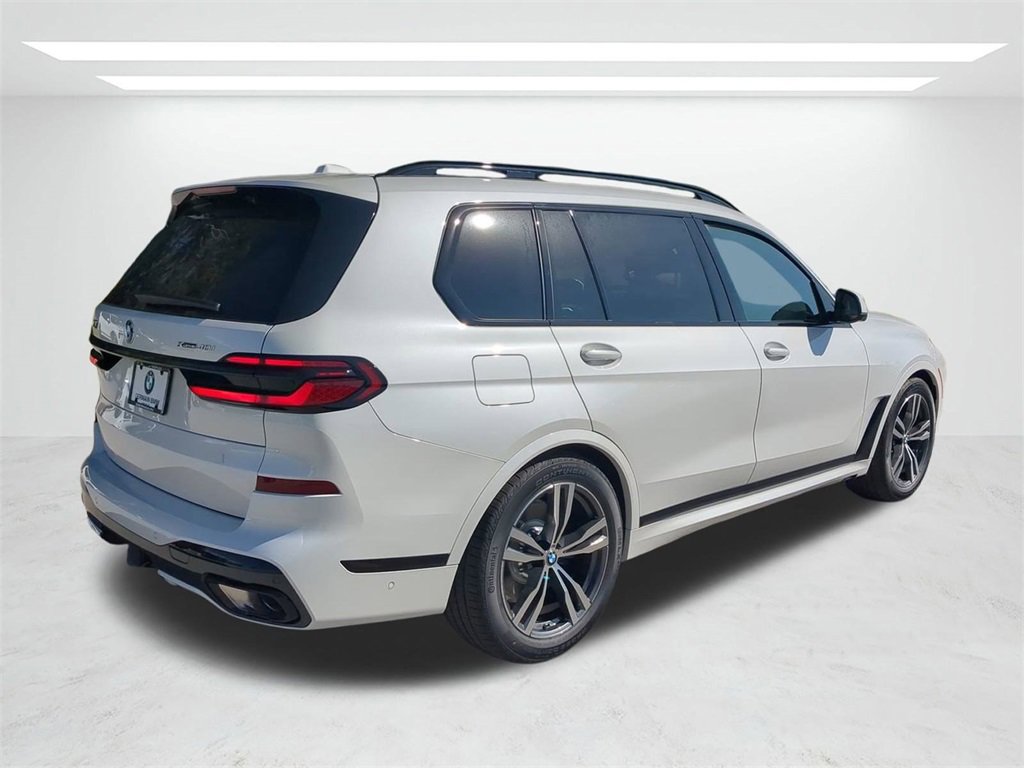 New 2026 BMW X7 xDrive40i w/ Executive Package image 4