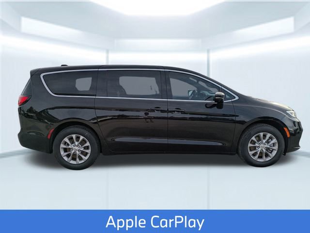New 2025 Chrysler Pacifica Select image 8