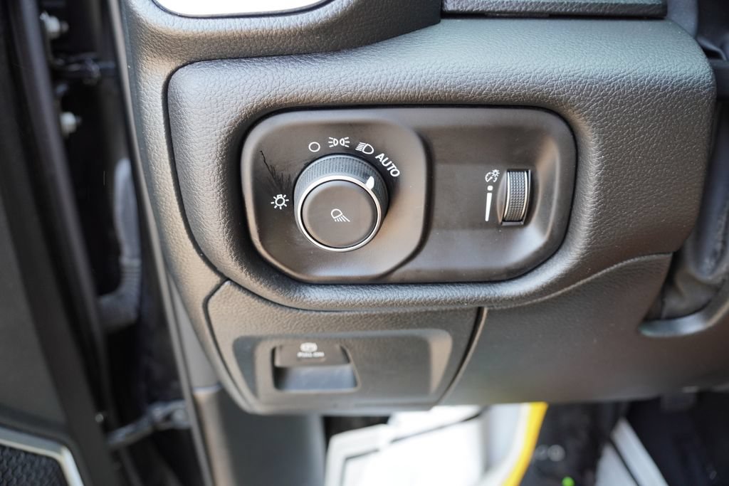 Used 2024 RAM 1500 Laramie AWD/4WD image 24