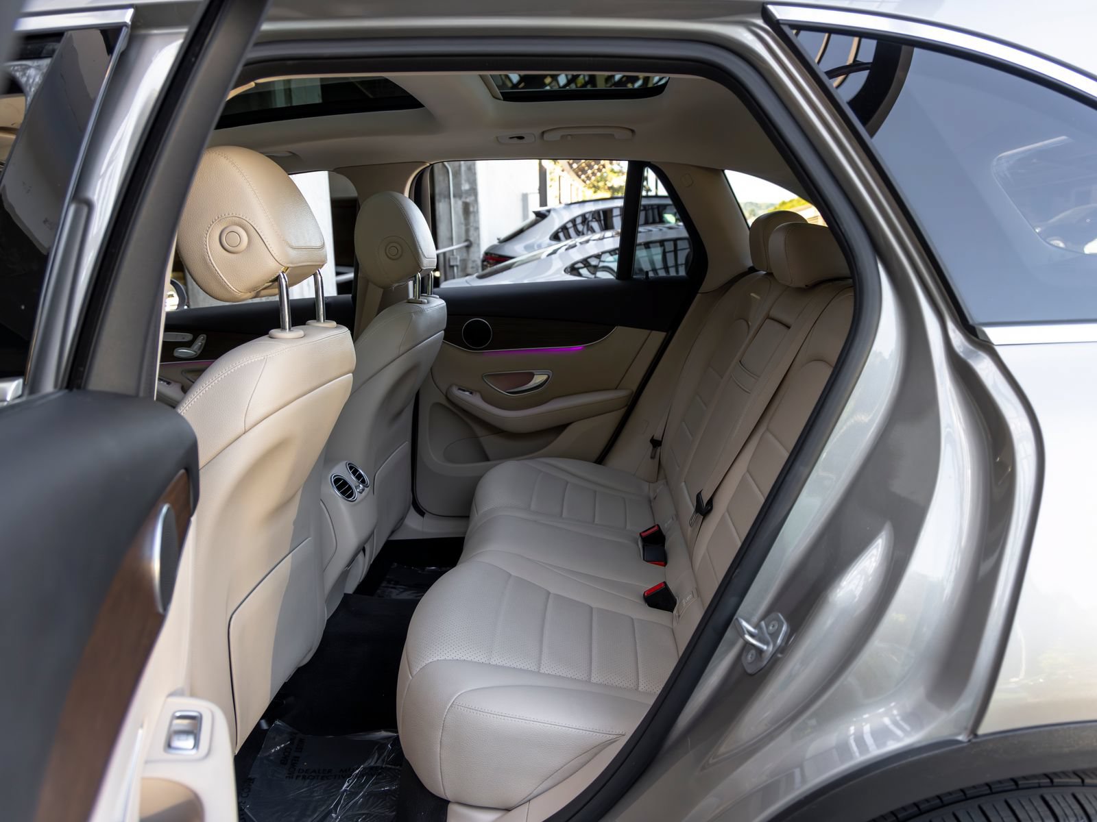 Used 2021 Mercedes-Benz GLC 300 4MATIC image 44
