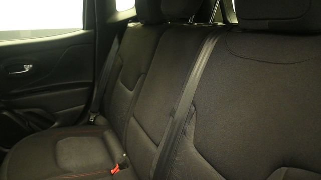 Used 2021 Jeep Renegade Trailhawk AWD/4WD image 11