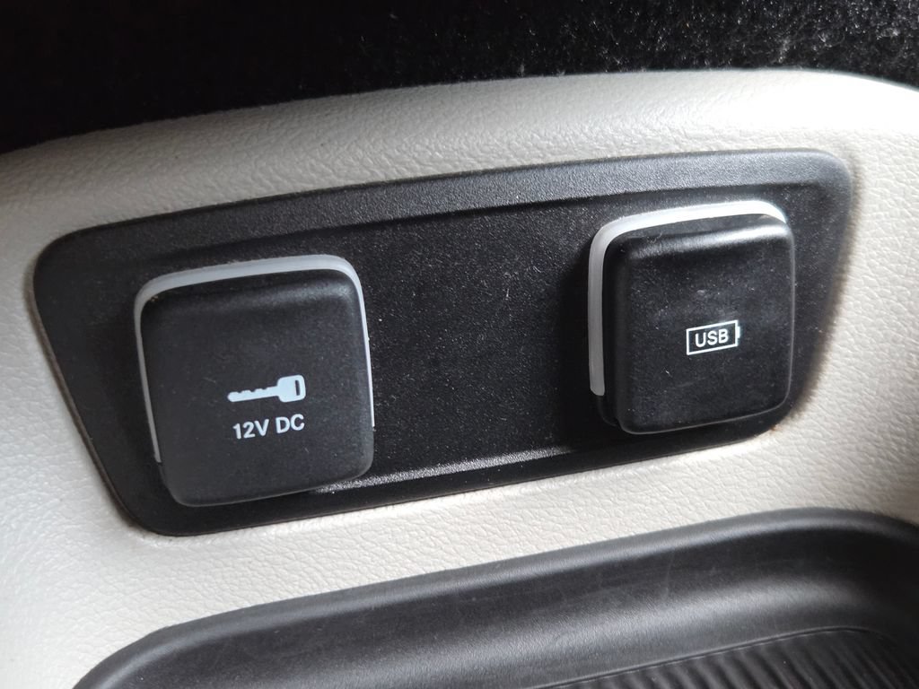 Certified 2018 Chrysler Pacifica Touring-L Plus FWD image 14