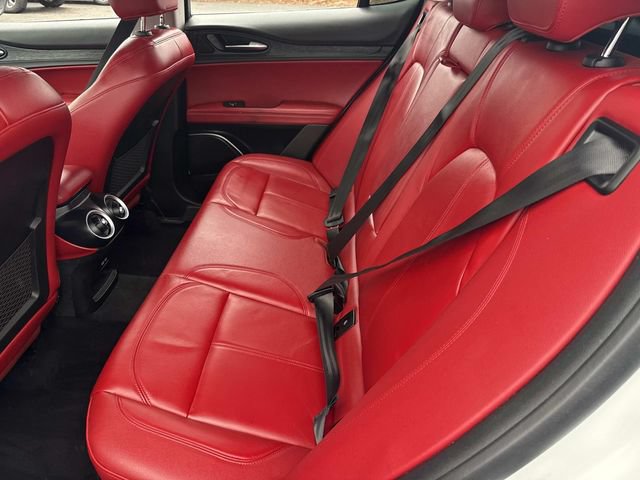 Used 2020 Alfa Romeo Stelvio AWD w/ Nero Edizione image 18