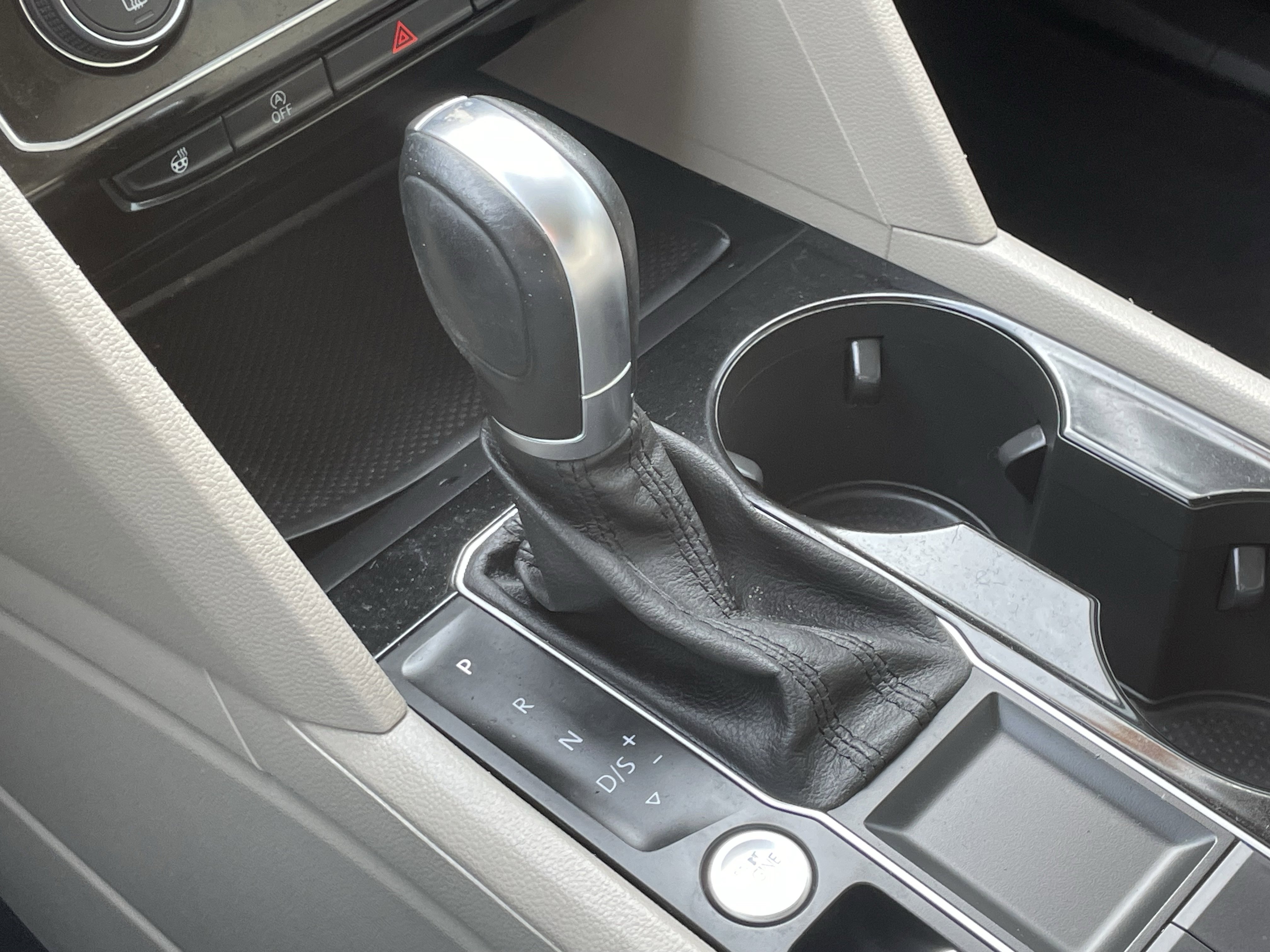 Used 2019 Volkswagen Atlas SEL image 26