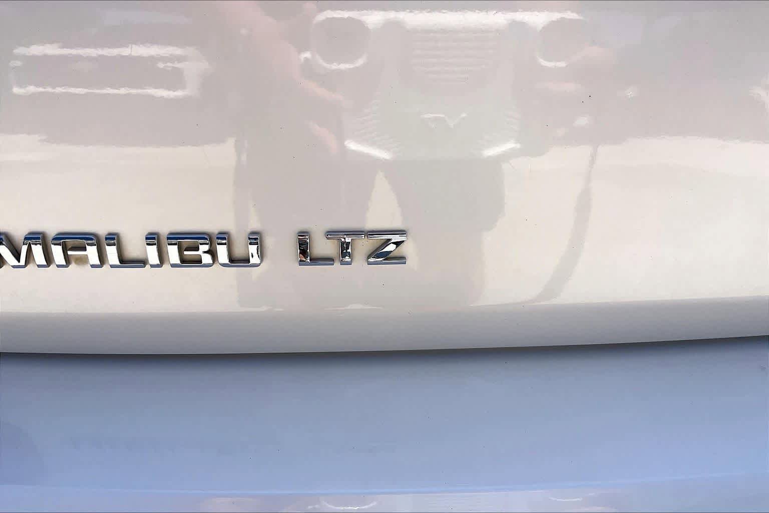 Used 2012 Chevrolet Malibu LTZ FWD image 9