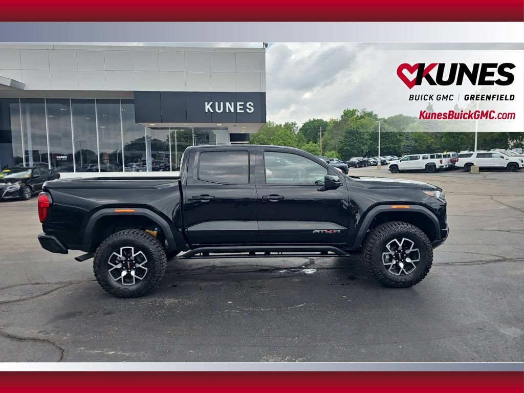 Used 2025 GMC Canyon AT4 w/ AT4X Package AWD/4WD image 4