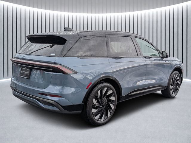 New 2026 Lincoln Nautilus Reserve w/ Jet Appearance Package image 3