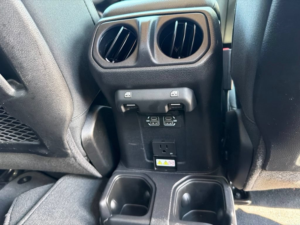 Used 2026 Jeep Gladiator Mojave AWD/4WD image 35