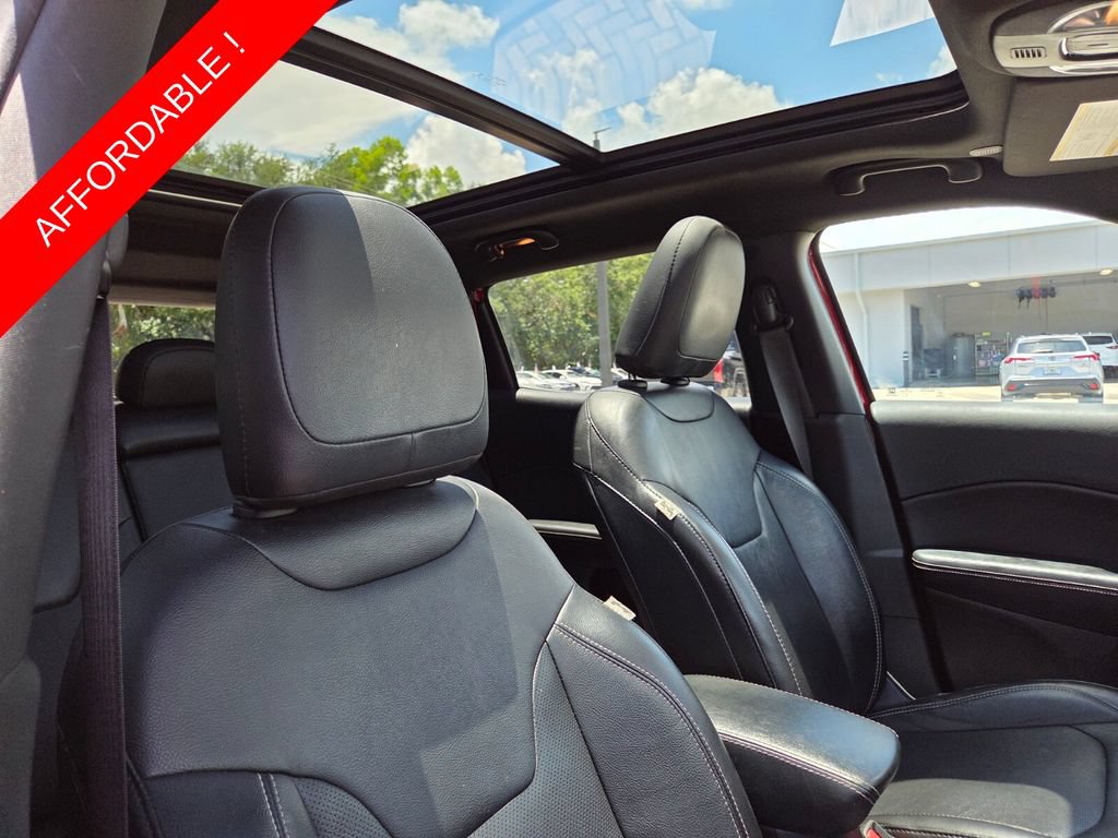 Used 2021 Jeep Compass Latitude w/ Sun and Sound Group AWD/4WD image 15