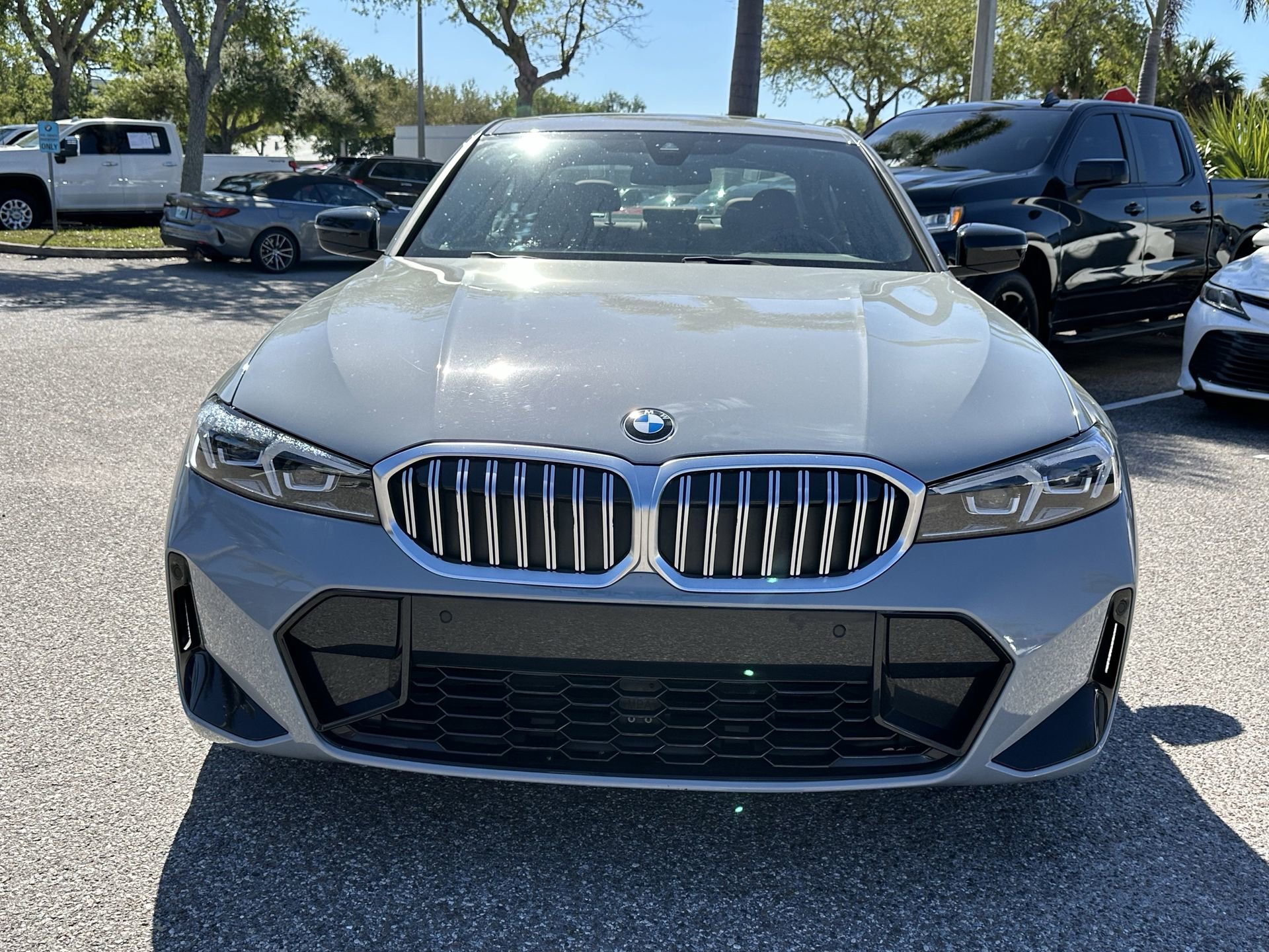 Certified 2025 BMW 330i xDrive Sedan image 2