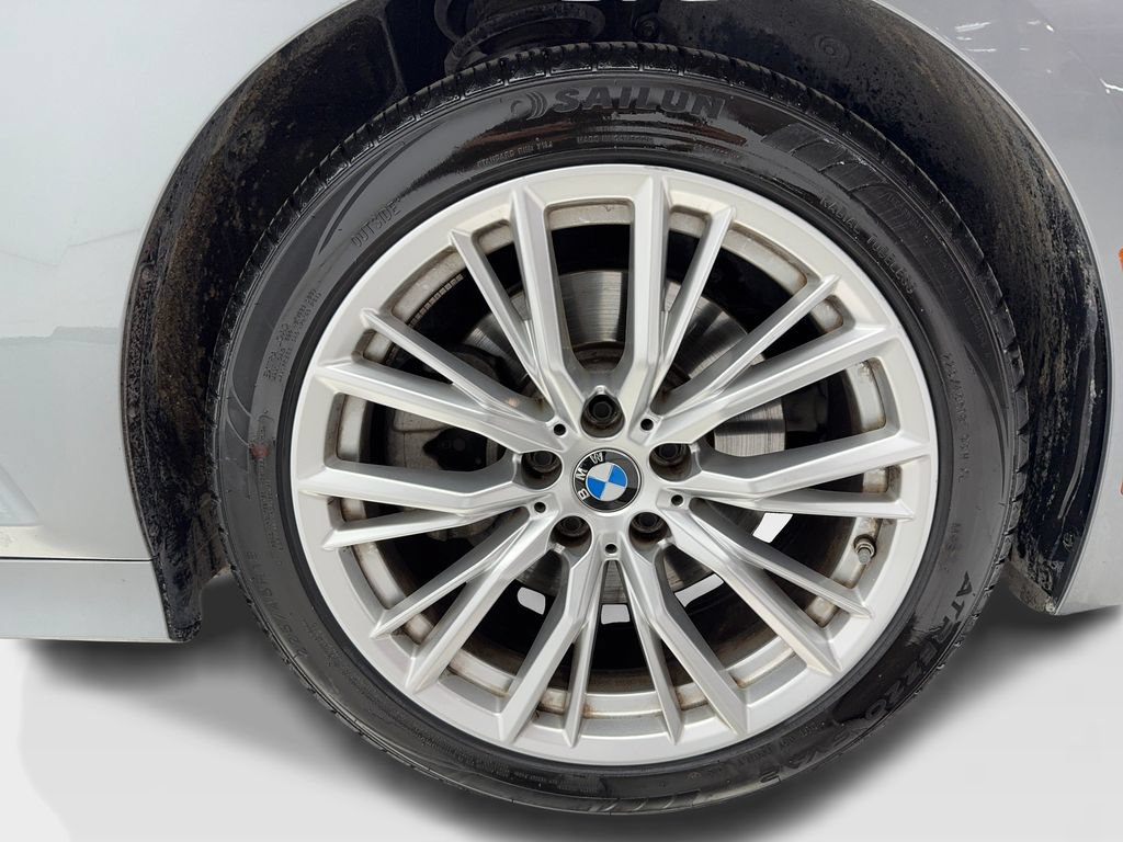 Used 2024 BMW 330i Sedan w/ Convenience Package RWD image 40