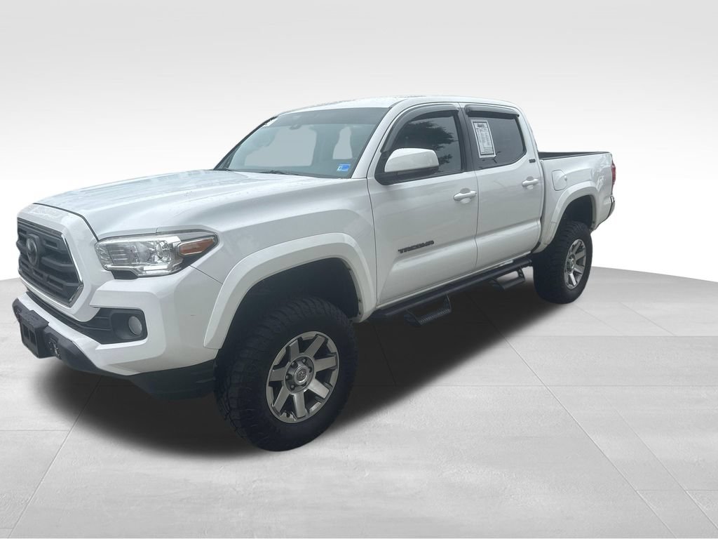 Used 2019 Toyota Tacoma SR5 RWD image 4