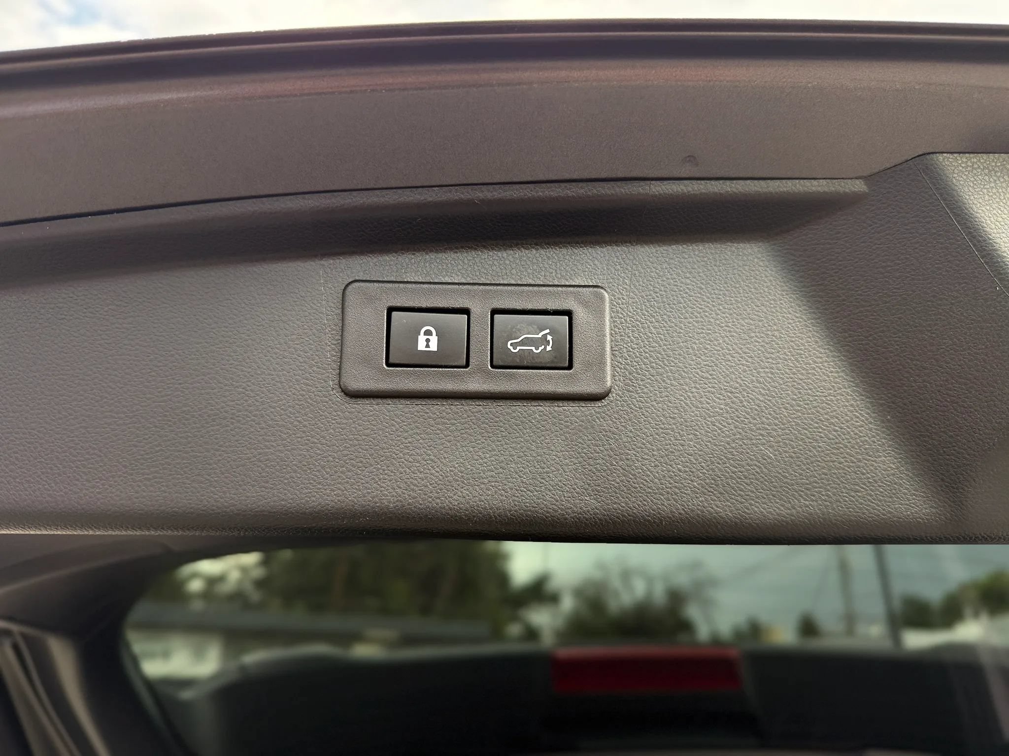 Used 2021 Subaru Outback Touring XT AWD/4WD image 25