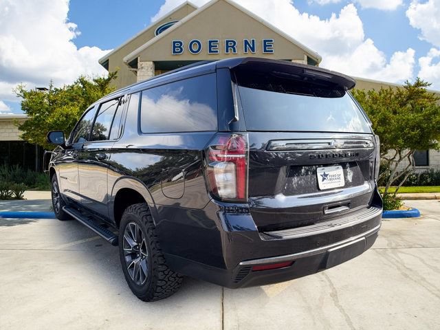 Used 2022 Chevrolet Suburban Z71 w/ Luxury Package AWD/4WD image 3
