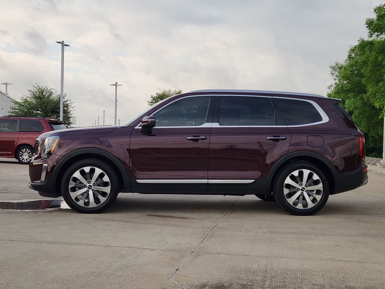 Used 2022 Kia Telluride S image 4