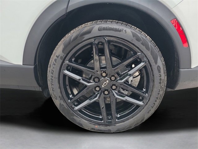 New 2026 Chevrolet Equinox EV LT image 13