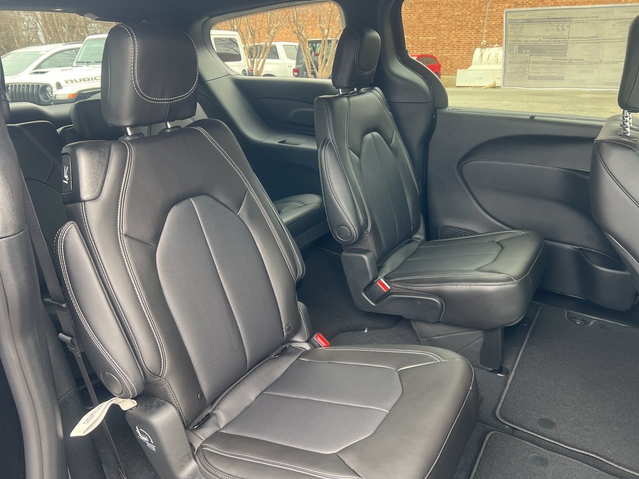New 2026 Chrysler Pacifica Select w/ S Appearance Package FWD image 20