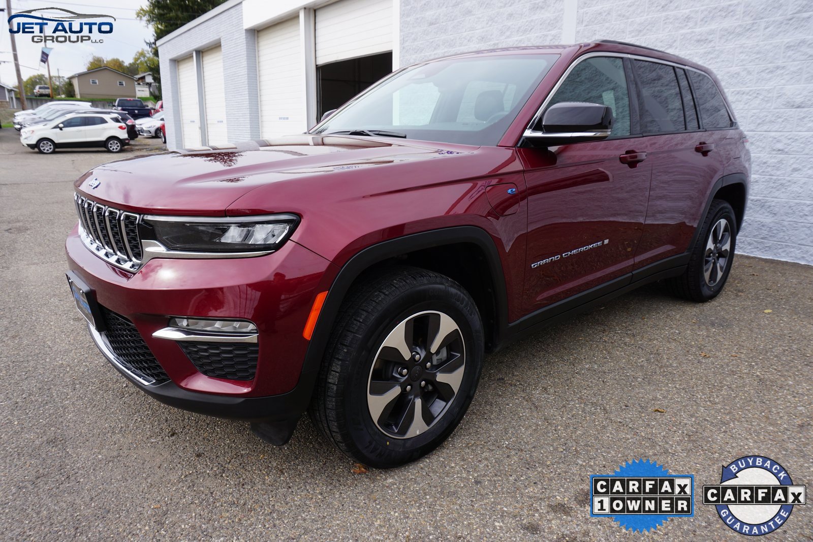 Used 2024 Jeep Grand Cherokee Limited 4xe image 3