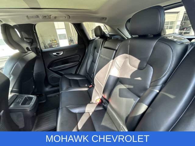 Used 2023 Volvo XC60 B5 Core w/ Climate Package AWD/4WD image 26