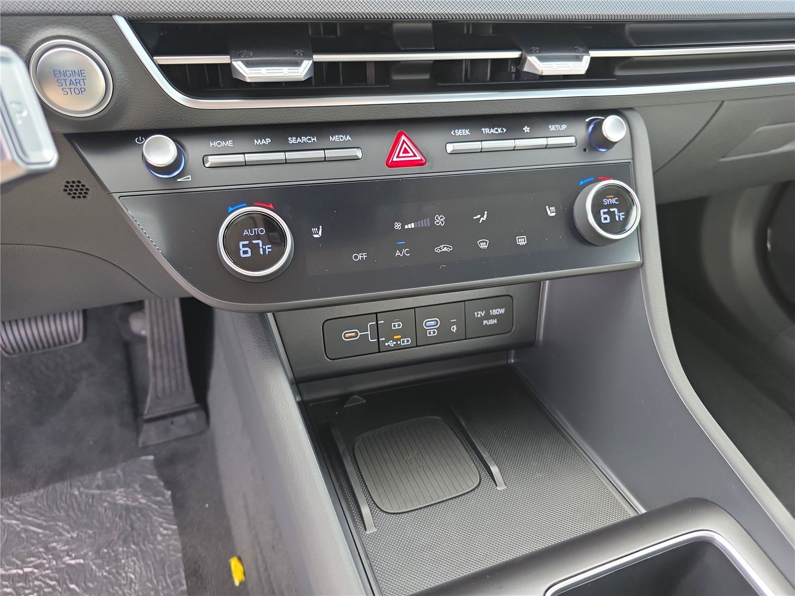 New 2026 Hyundai Sonata SEL FWD image 17