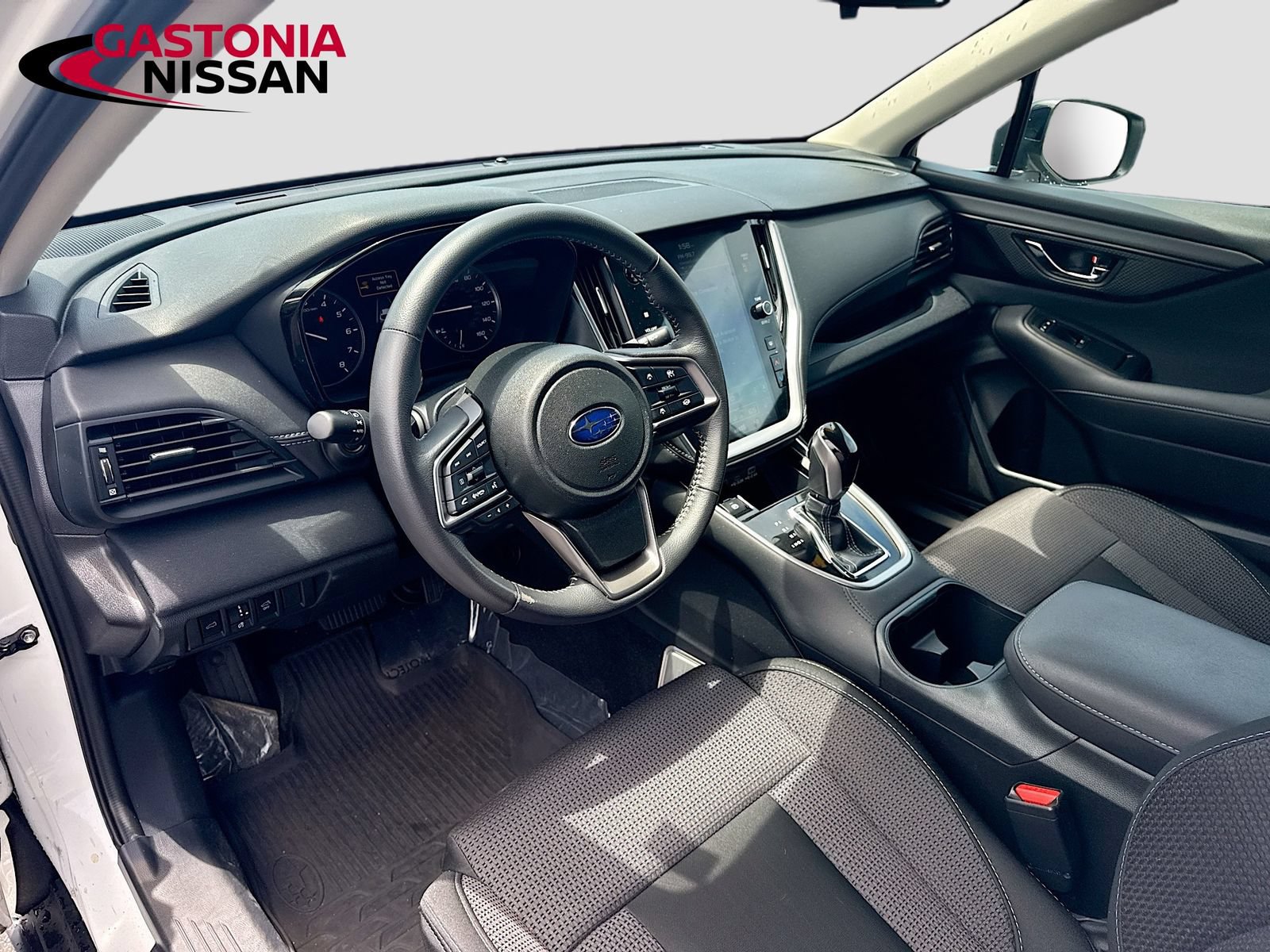 Used 2025 Subaru Outback Premium AWD/4WD image 11